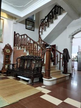 Cho thuê nhà phố Giáp Nhất, Thanh Xuân, 50m2, 4T, 5 phòng ngủ, ngõ rộng, gần phố 15tr